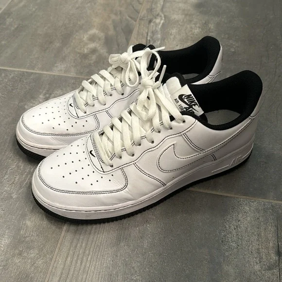 Mens Nike Air Force 1 Low ‘07, Size 10, White & Black - Picture 4 of 8